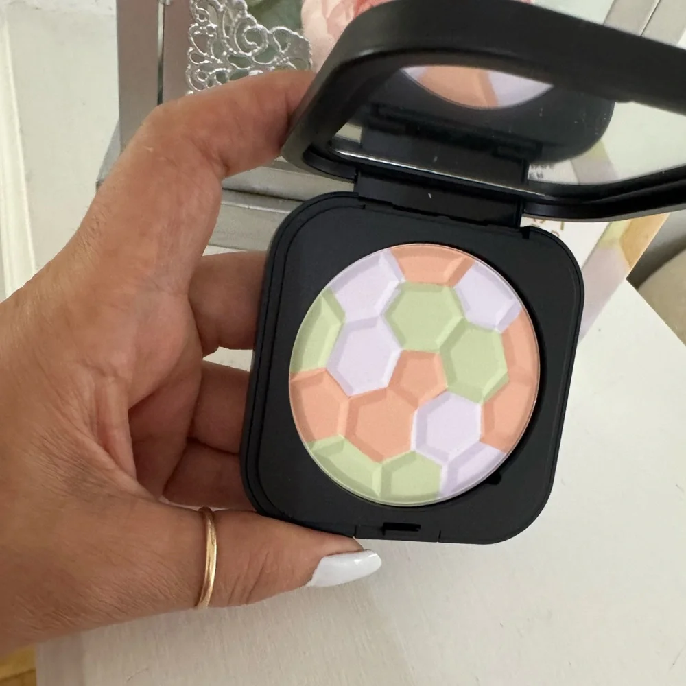 Laura Geller FILTER FINISH Neutralizing Setting Powder .24oz New In Box
